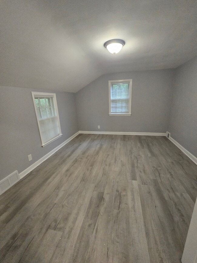 3524 Fremont St