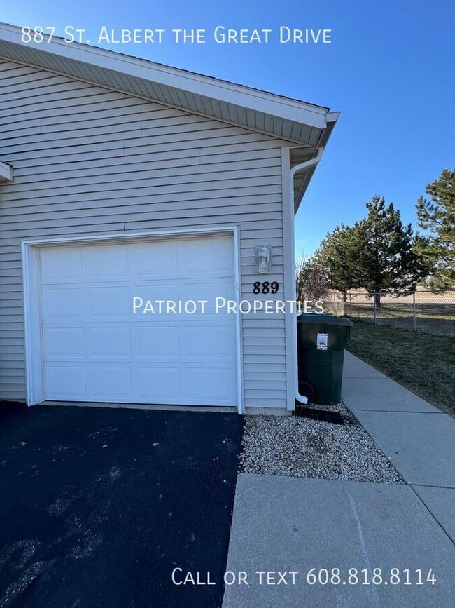 Building Photo - 887 St Albert the Great Dr Rental