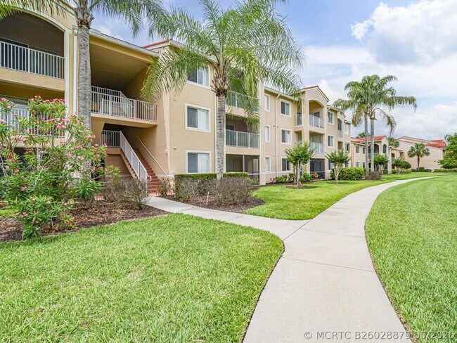 Photo - 1550 S 42ND Cir Unit 107
