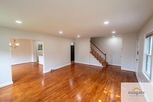 1907 Glen Ridge Rd