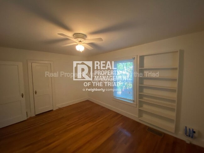 Photo - 1223 Ebert St