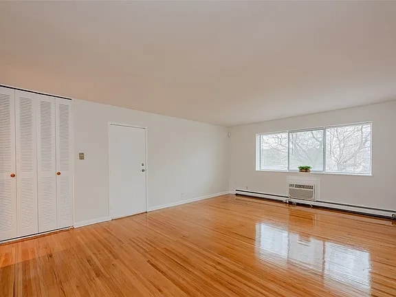 Photo - 2456 East Ave Unidad E