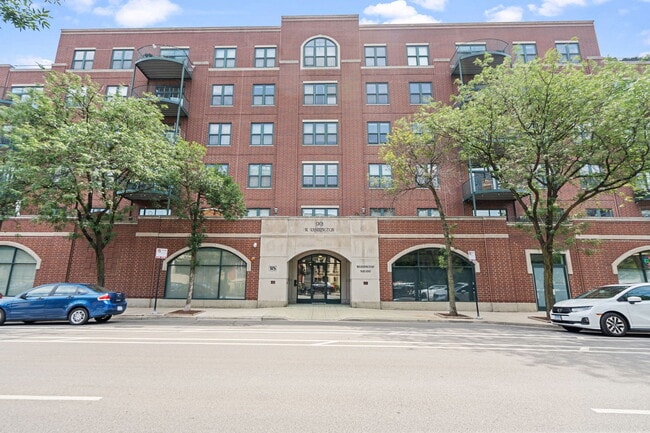 Building Photo - 1301 W Washington Blvd Unit 301 Rental