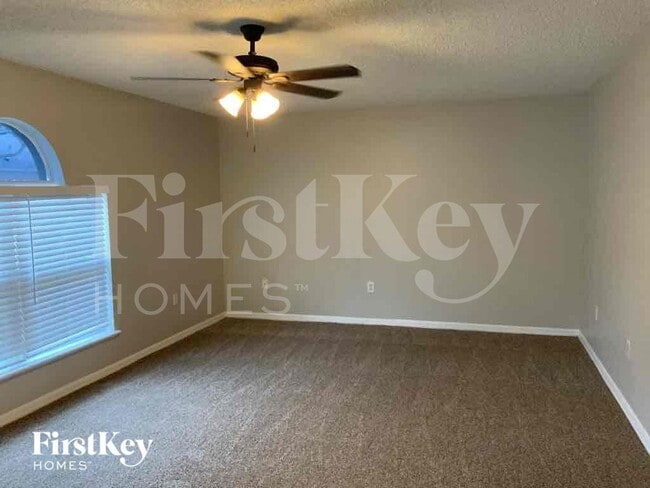 Photo - 618 Doe Cove Pl