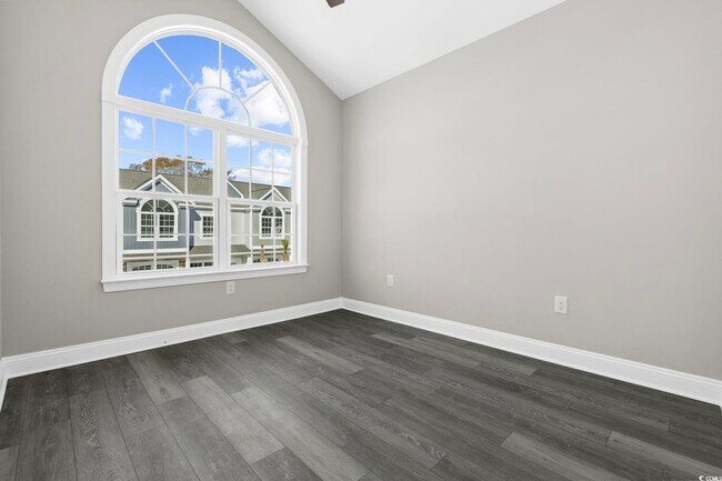 Photo - 904 62nd Ave N