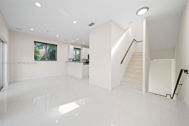 Photo - 2951 Virginia St