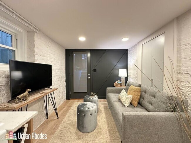 Photo - 1015 N California Ave