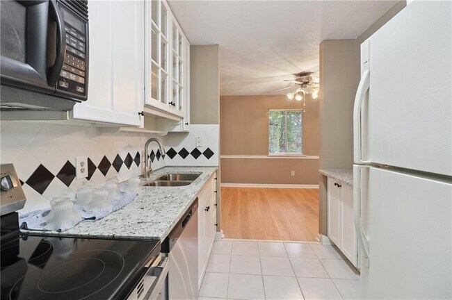 Photo - 2398 Lawrenceville Hwy Unidad E