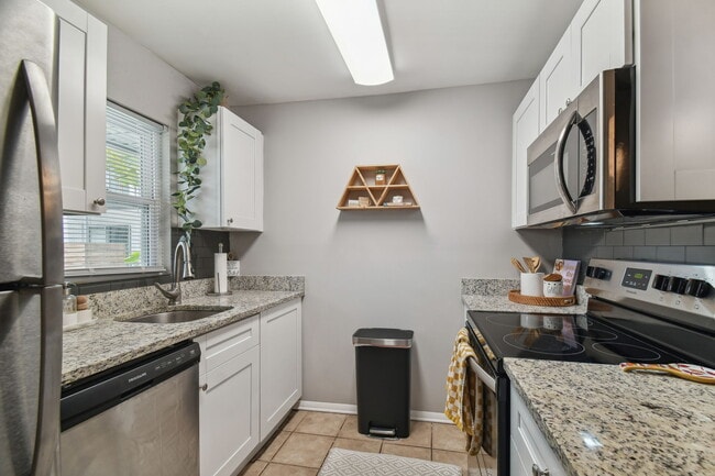 Photo - The Monroe of SOHO Hyde Park