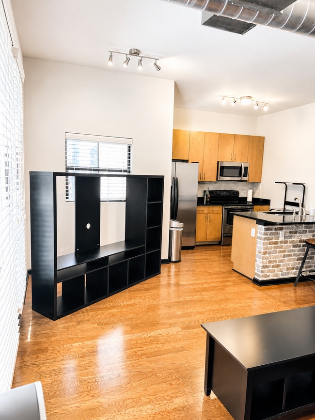 Photo - 5300 Peachtree Rd Unit 3202