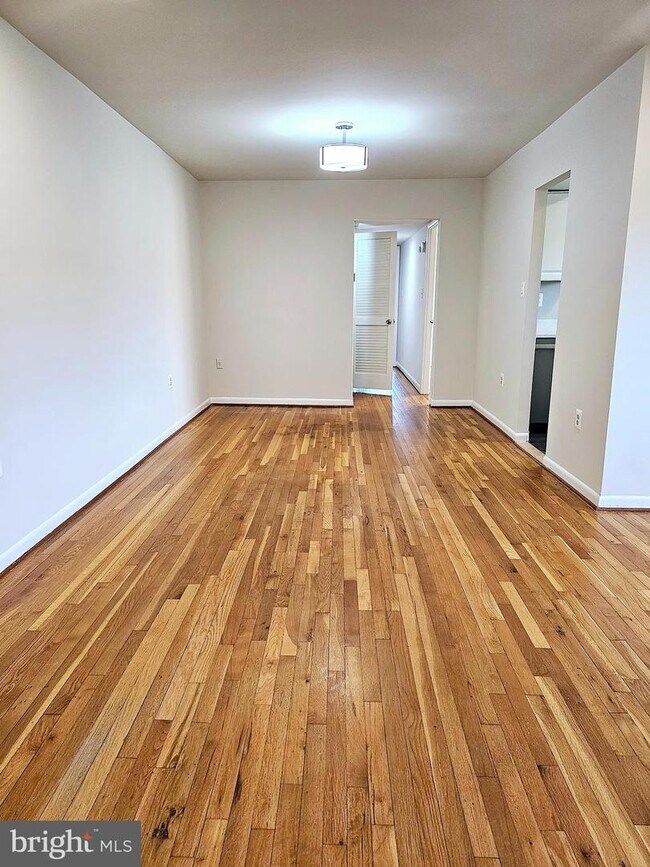 Photo - 11607 Elkin St Apartamento Unidad 102