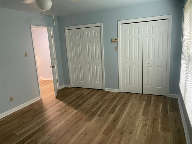 Photo - 136 Durwood Rd