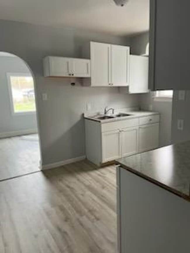 Photo - 2 bedroom, 1 bathroom home near Bunn Park $975