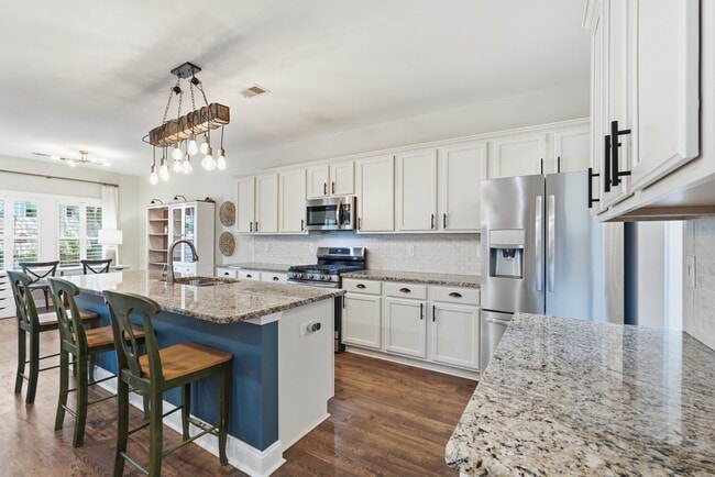 3023 Honey Clover Ct
