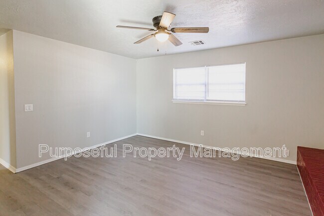 Photo - 2624 N Markwell Ave