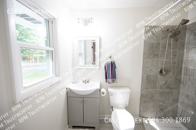 Photo - 6561 Huntsboro Rd