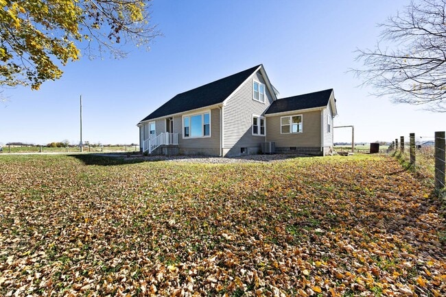 Photo - 180 White Mills Glendale Rd W