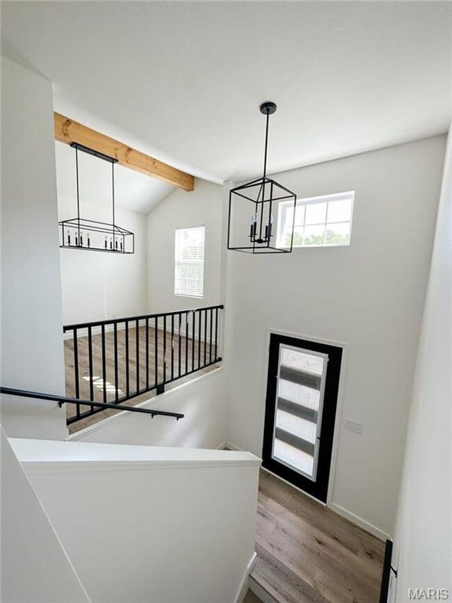 Building Photo - Beautiful fenced home