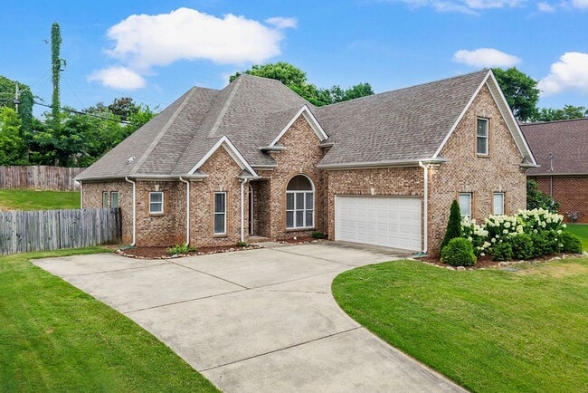 Photo - 710 Valley St
