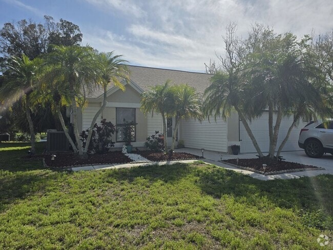 Building Photo - 612 49th St E Rental