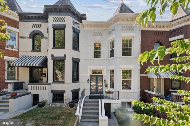 Building Photo - 21 V St NE Rental