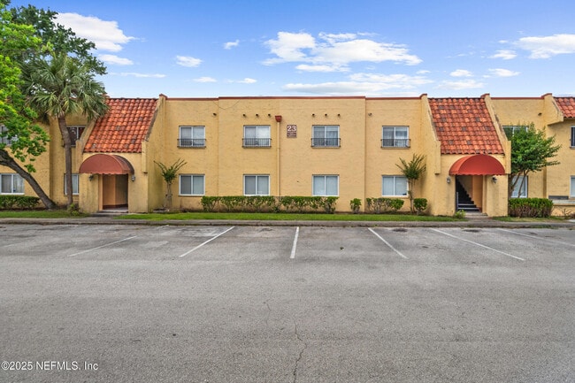Building Photo - 6552 La Mirada Dr E Rental