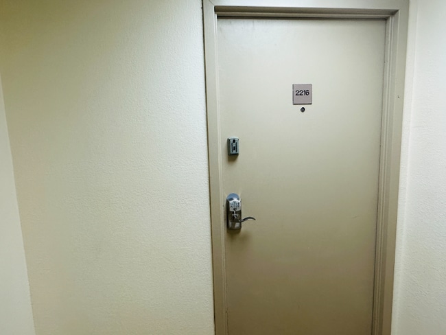 Photo - 5905 S Kings Hwy Unidad 2216