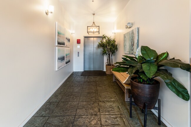 500 Elliott Ave W Unit 303