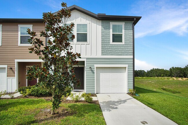 Townhome available for rent in Davenport! - Townhome available for rent in Davenport!