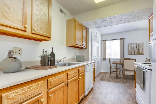 Photo - Meadows at Green Tree