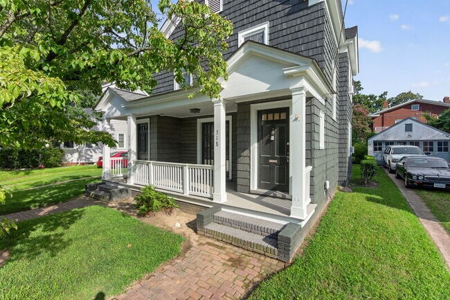 Photo - 318 61st St