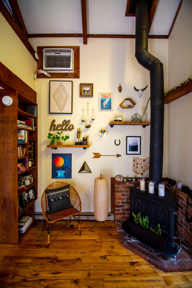 Photo - 642 Brust St Unidad 642