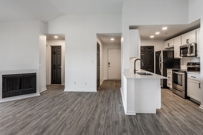 Sundance Apartments