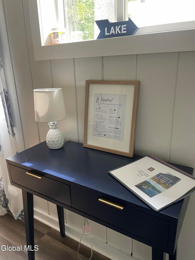 Photo - 123 Circle Dr