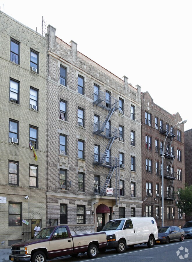 2322 Crotona Ave - 2322 Crotona Ave