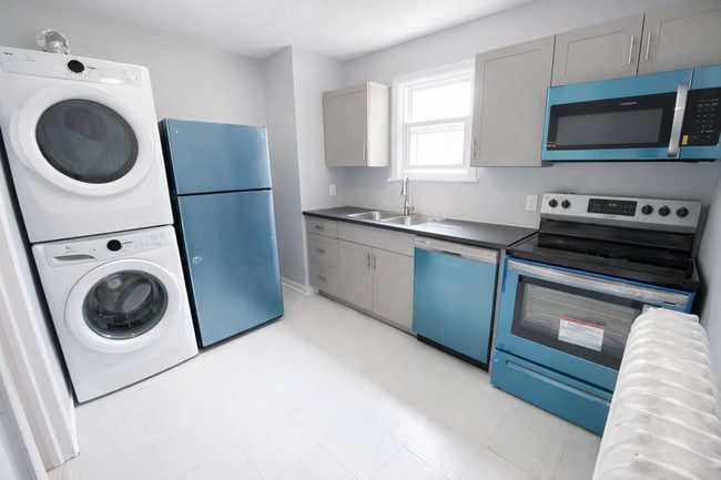 Building Photo - 369 Glendale Av Unit 2