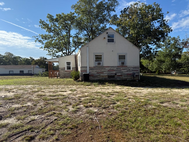 Photo - 601 N Orchard Rd