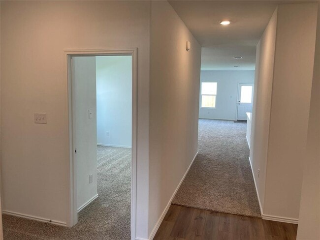 Photo - 428 Halfmoon Dr