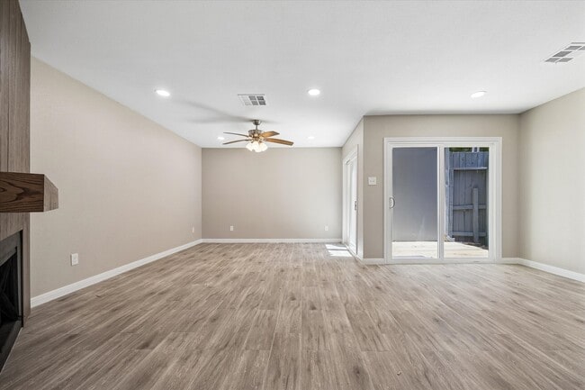 Photo - 9007 Imogene St Unit F