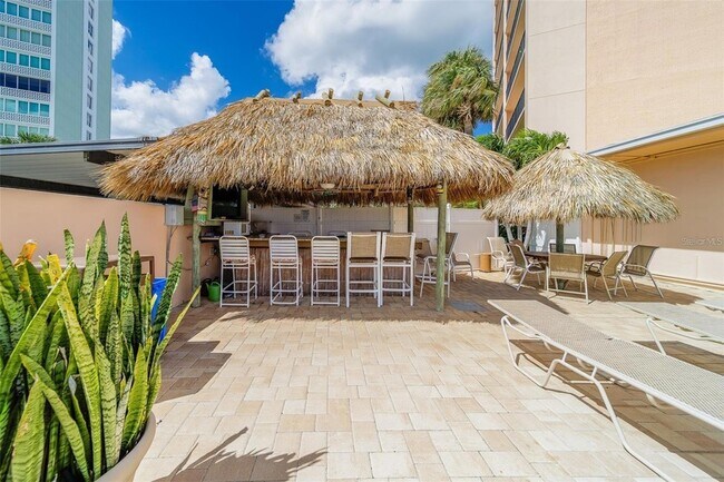 51 Island Way Unit 909