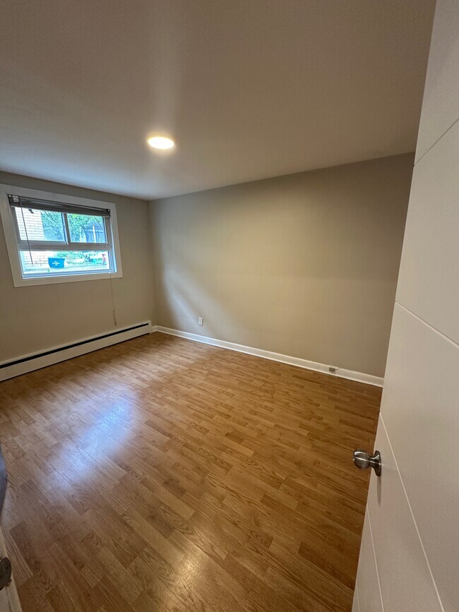 Photo - 290 St-Denis St Unité 1