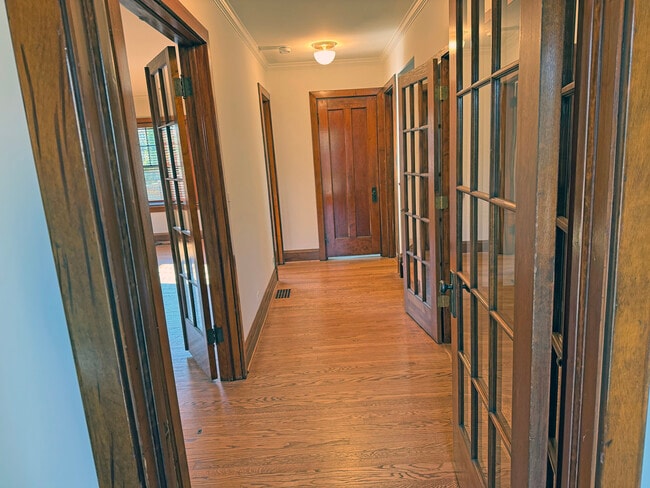 Photo - 366 E Wisconsin Ave