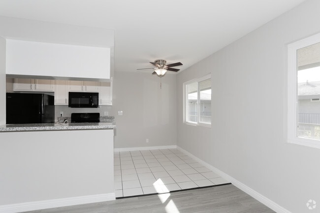 2BR, 1BA