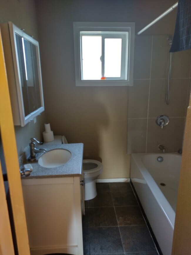 Photo - 1515 S 84th St