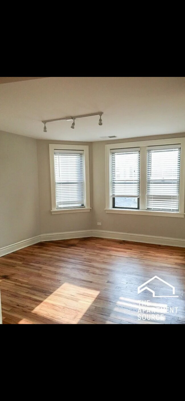 Photo - 2232 W Wilson Ave Unit 2