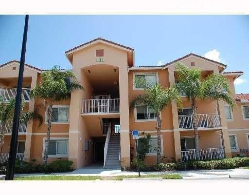 Building Photo - 201 SW Palm Dr Unit 101 Rental
