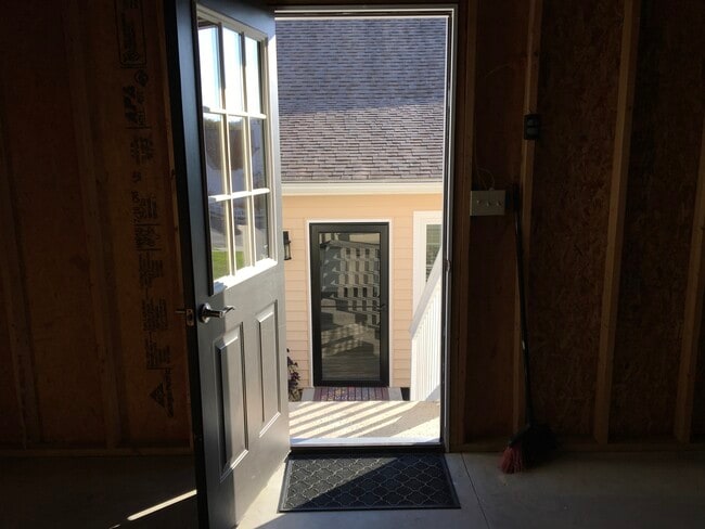 Photo - 605 Holliday Hills Dr