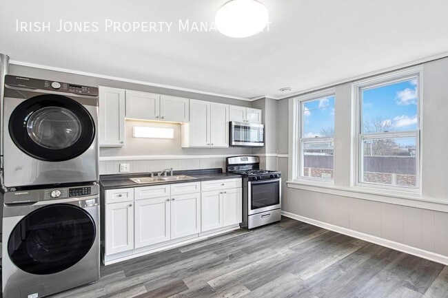 Photo - 1305 Bailey Ave Unit Upper Front