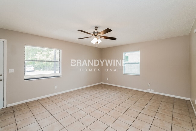 Photo - 11704 127th Ave N