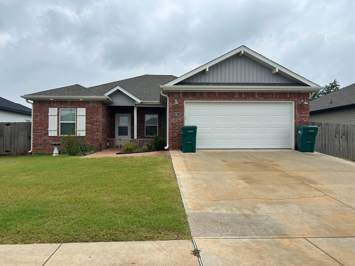 Ready Now! 3 bedroom 2 bath home - Ready Now! 3 bedroom 2 bath home